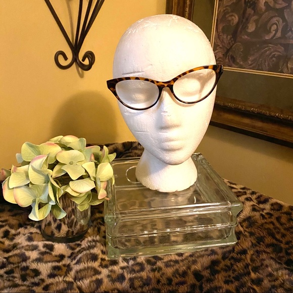 Betsy Johnson tortoise cat eye readers - Picture 3 of 8